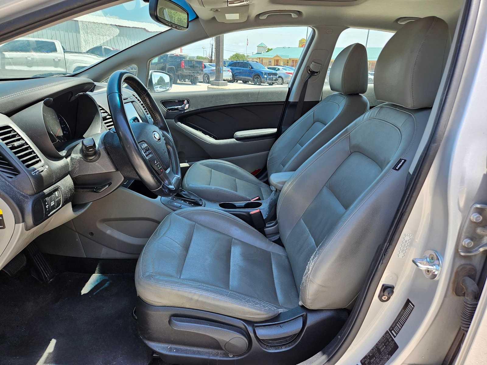 2016 Kia Forte EX 13