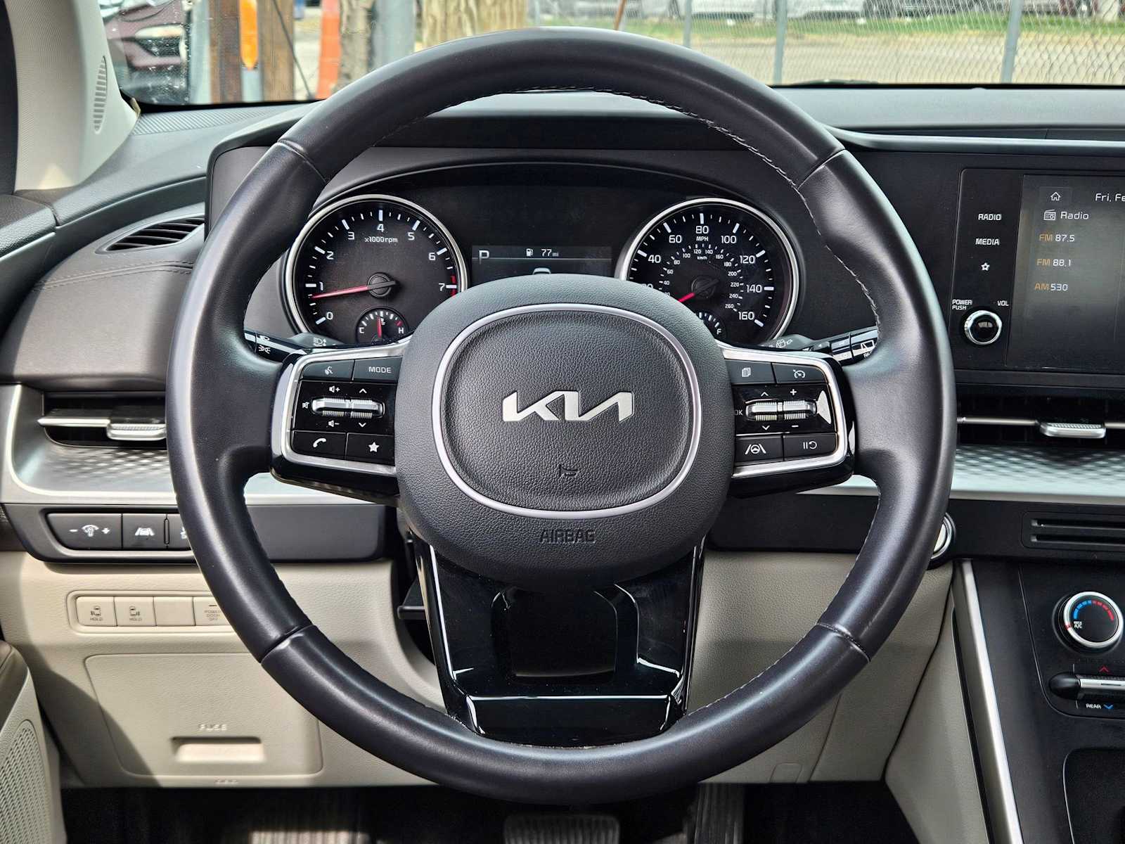 Thumbnail: 2024 Kia Carnival - 24