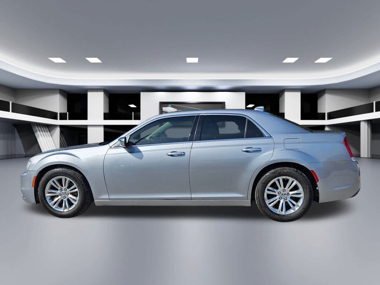 Thumbnail: 2016 Chrysler 300 - 3