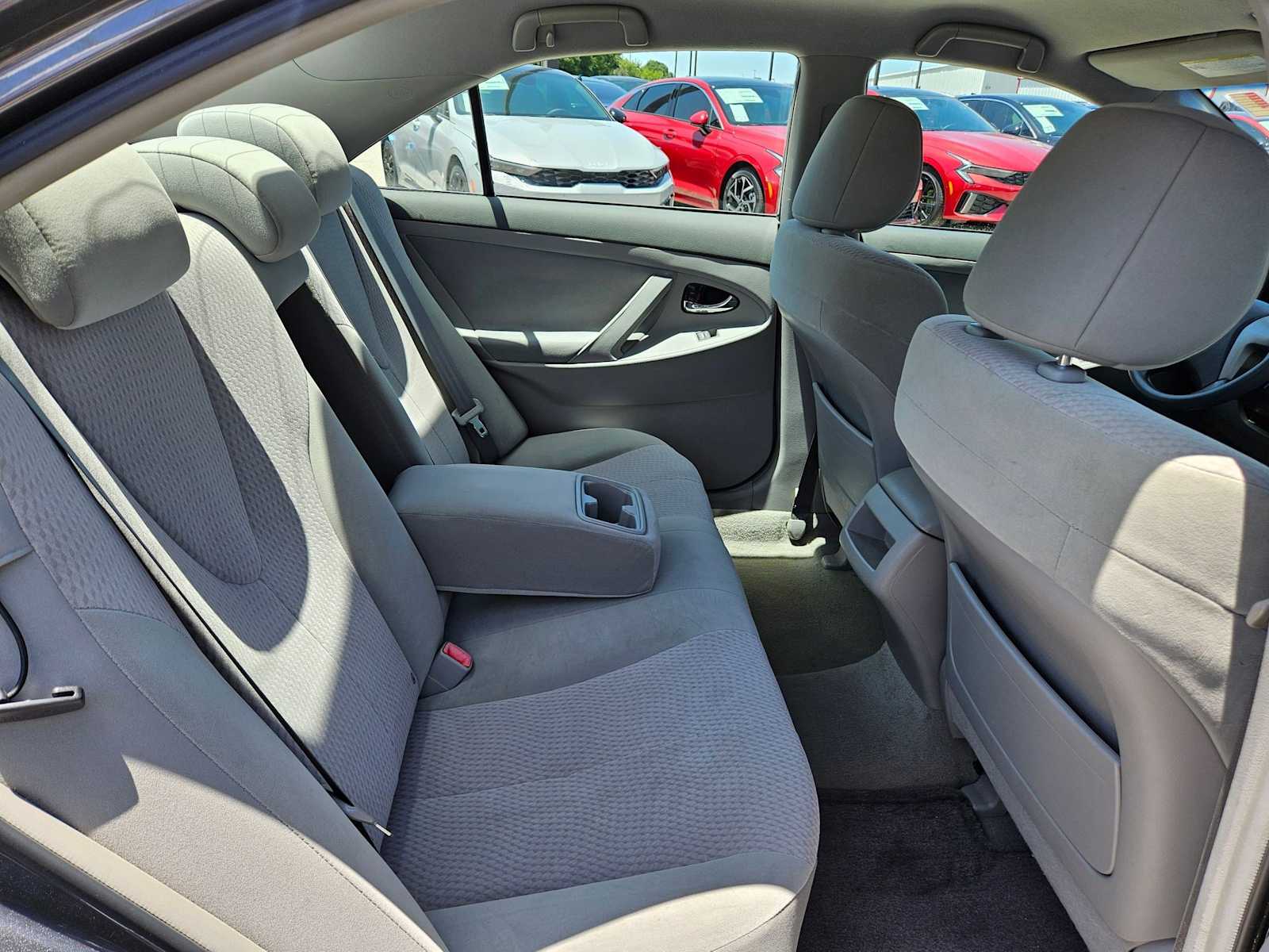 Thumbnail: 2011 Toyota Camry - 18
