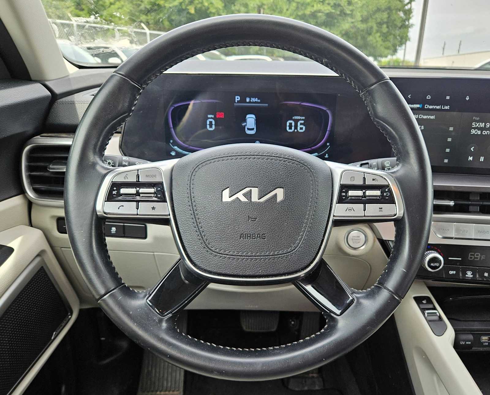 Thumbnail: 2023 Kia Telluride - 14