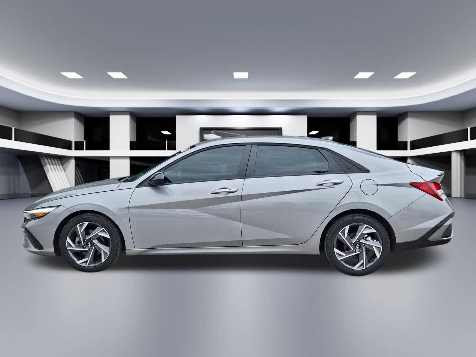Thumbnail: 2025 Hyundai Elantra - 3