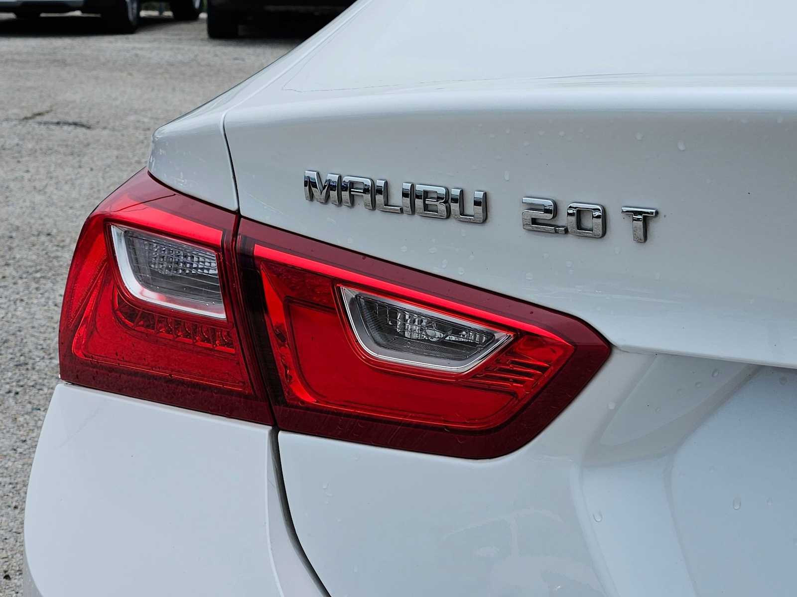Thumbnail: 2018 Chevrolet Malibu - 12