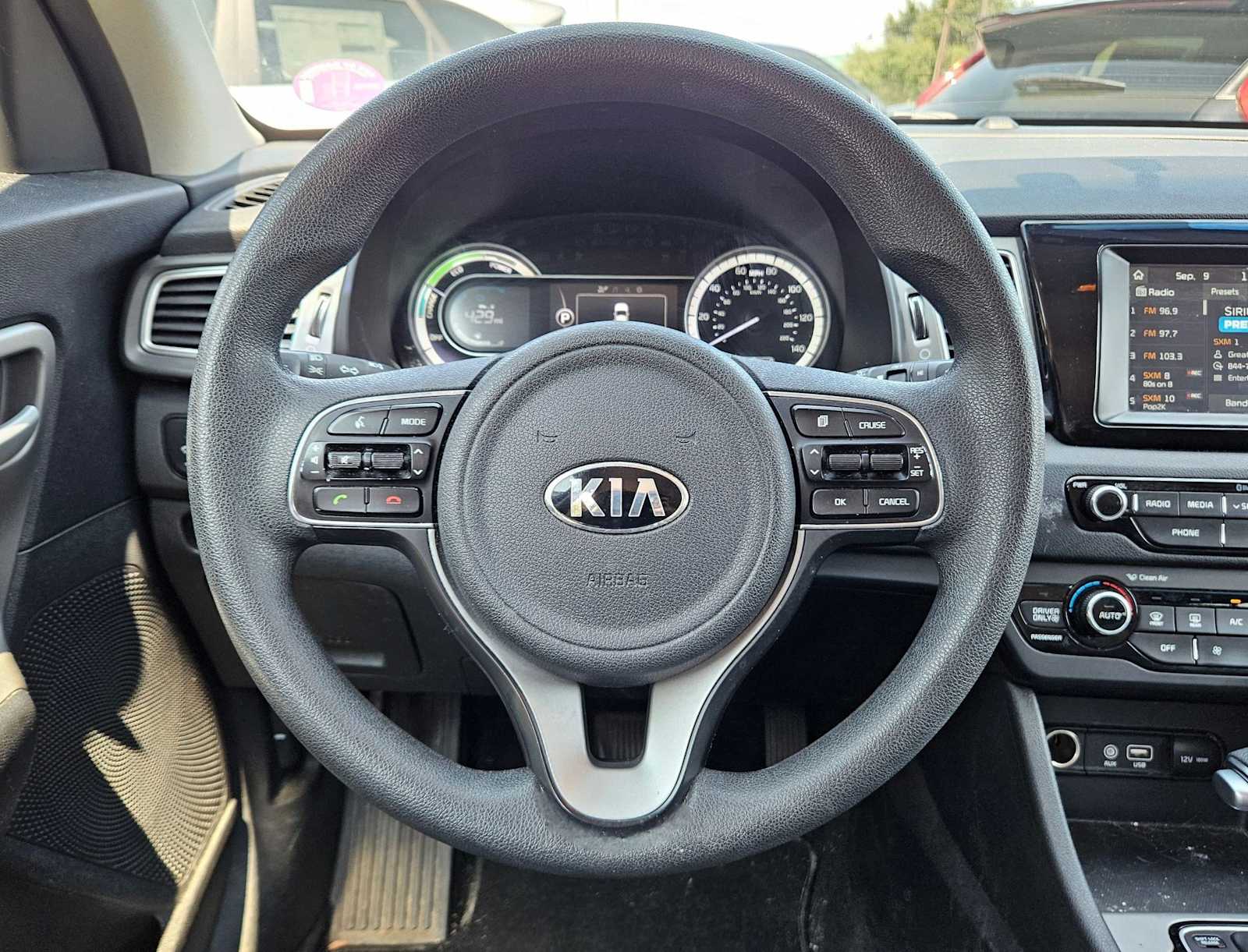 Thumbnail: 2018 Kia Niro - 15