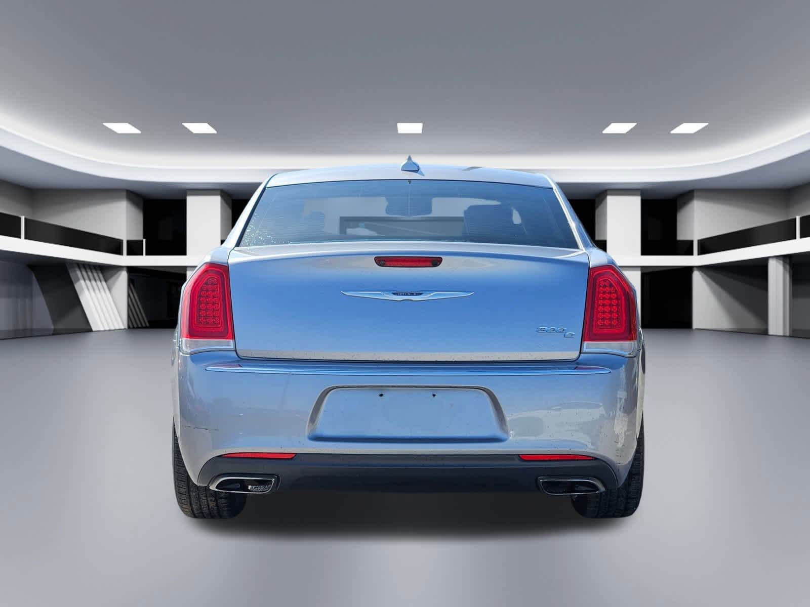 Thumbnail: 2016 Chrysler 300 - 5
