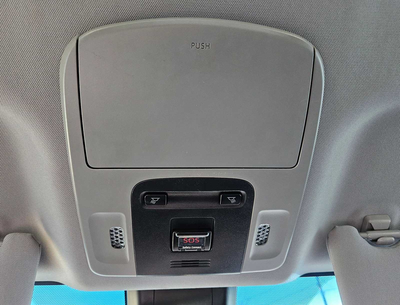 Thumbnail: 2019 Toyota Camry - 20