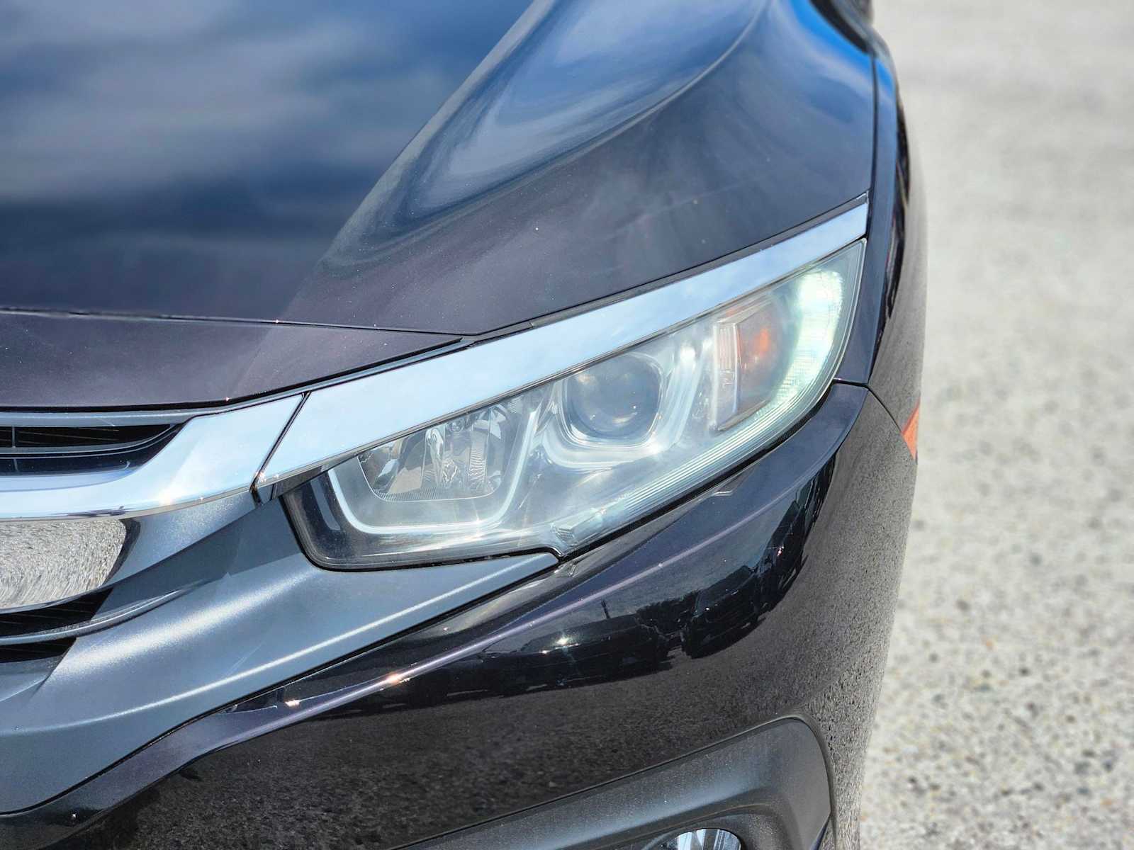 Thumbnail: 2017 Honda Civic - 11