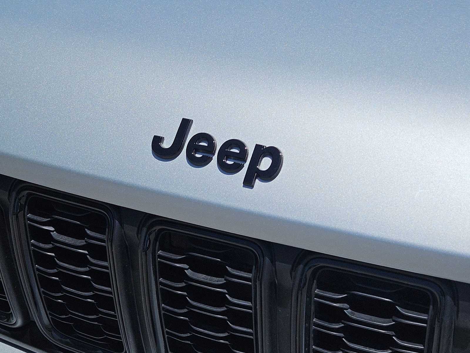 Thumbnail: 2025 Jeep Grand Cherokee L - 11