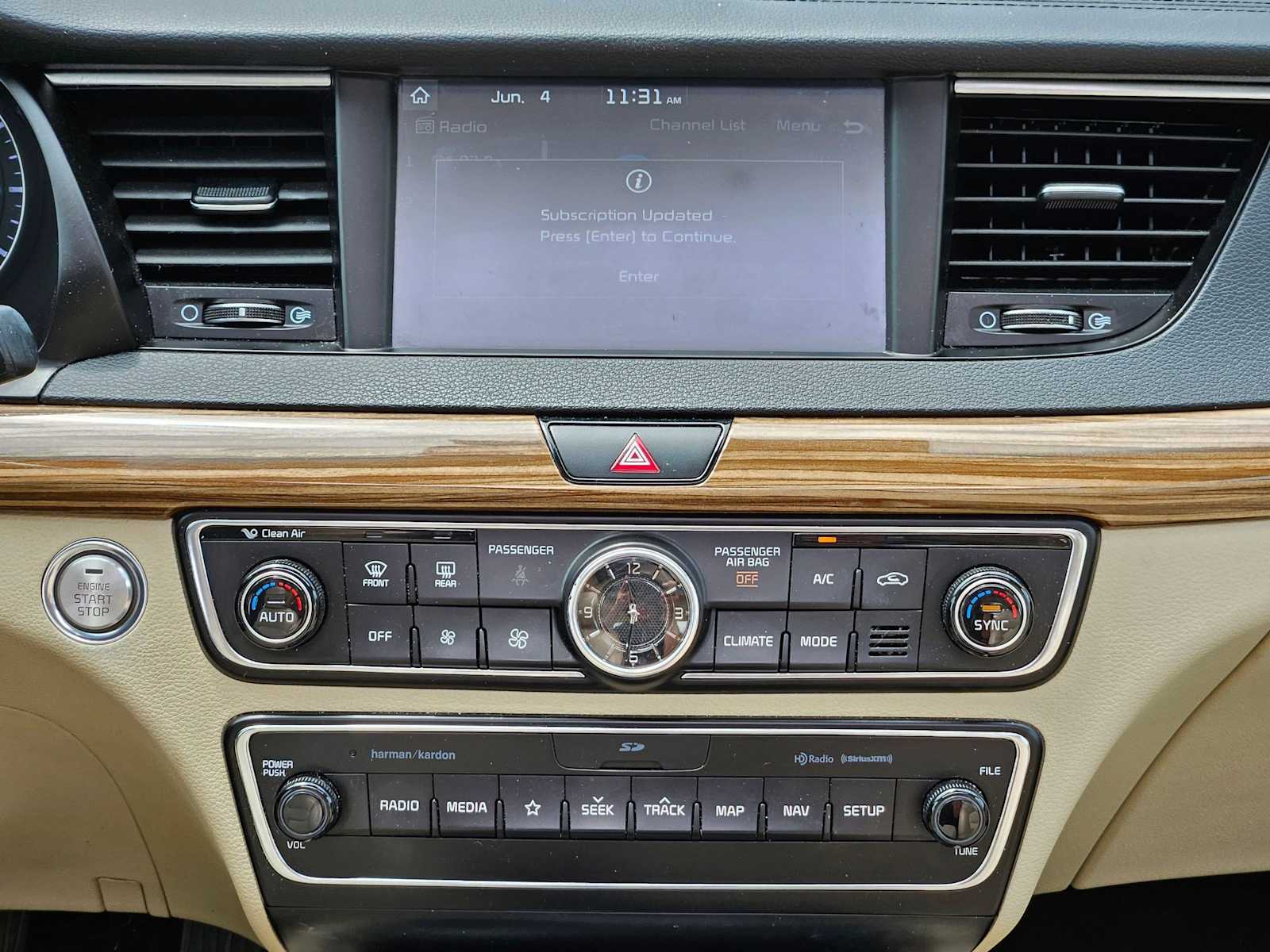 2019 Kia Cadenza Technology 25