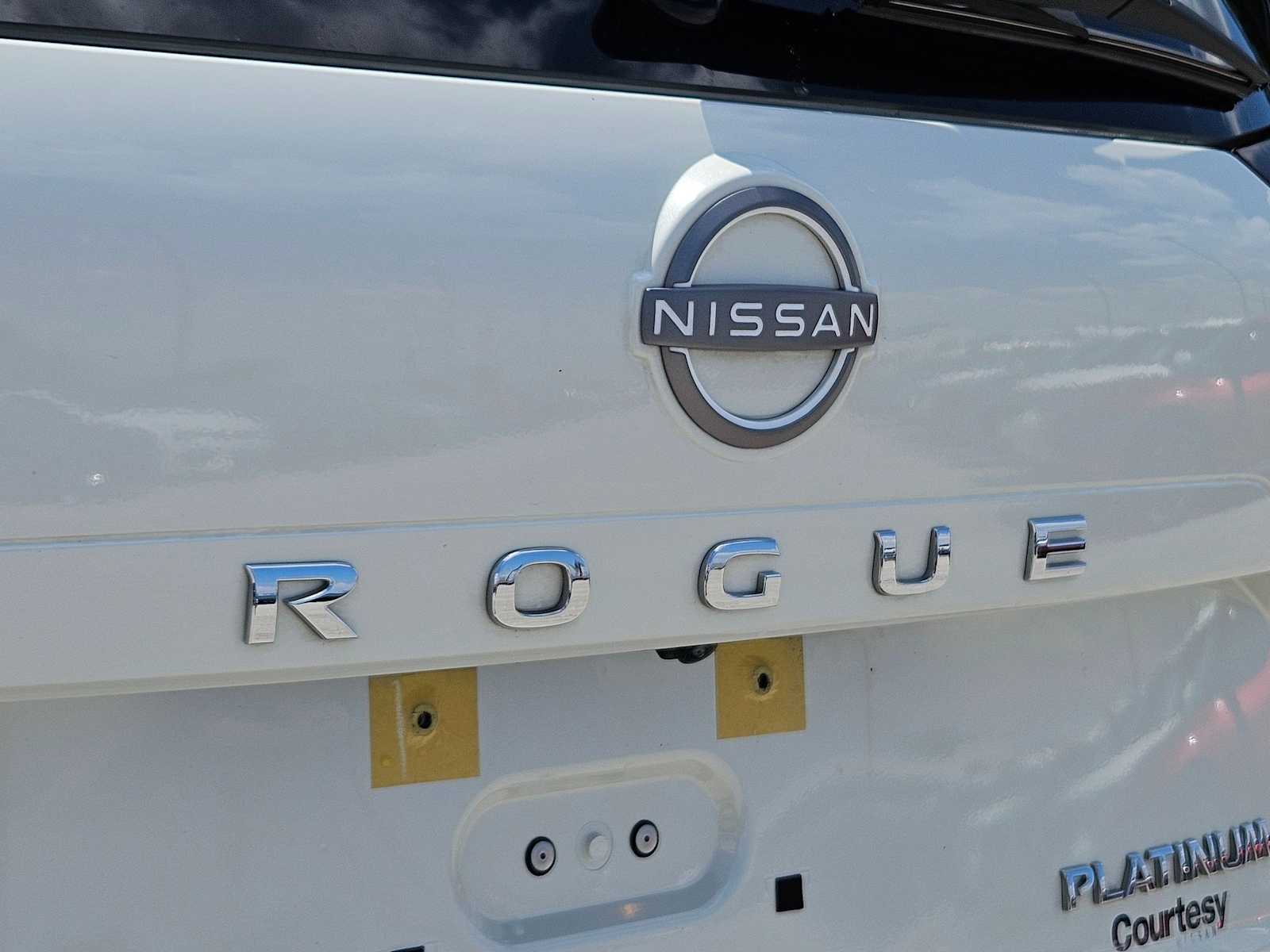 Thumbnail: 2022 Nissan Rogue - 11