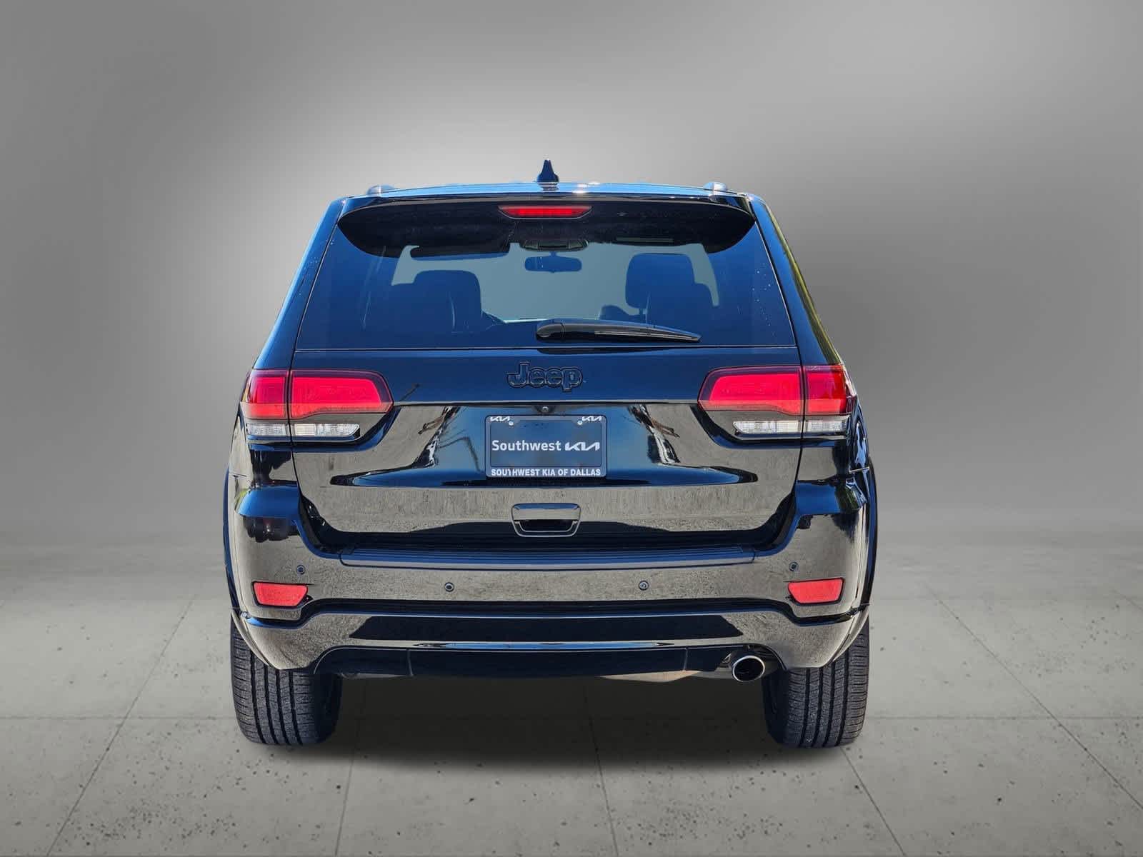 2023 Jeep Grand Cherokee Limited photo 3