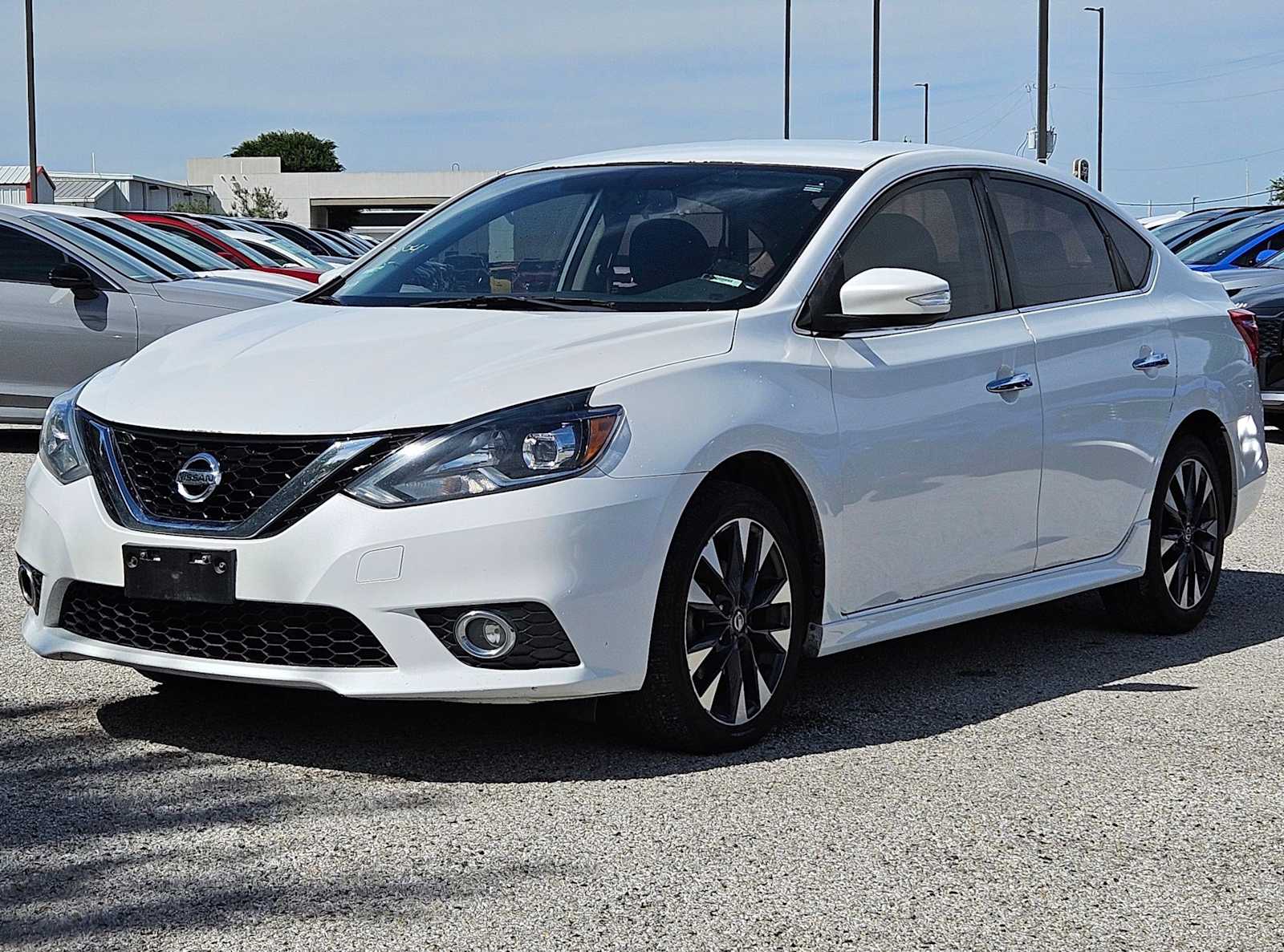 Thumbnail: 2017 Nissan Sentra - 10