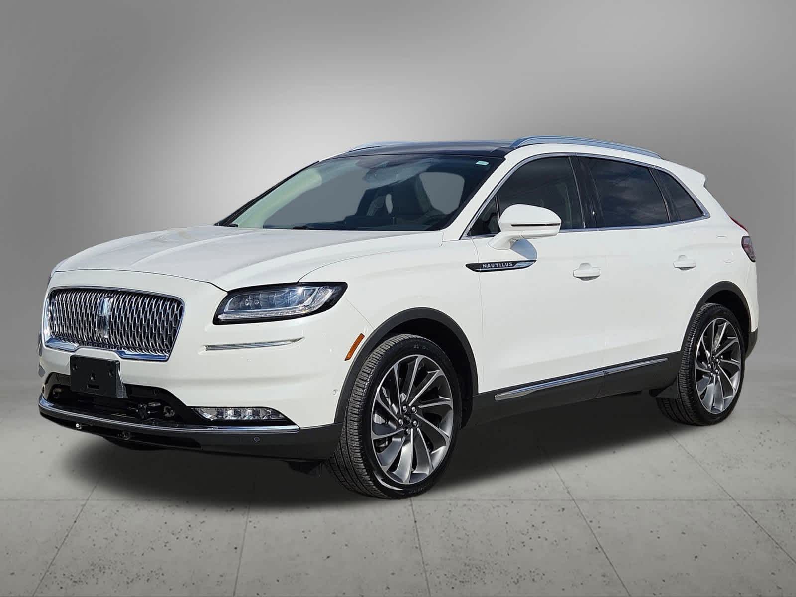 Thumbnail: 2022 Lincoln Nautilus - 9