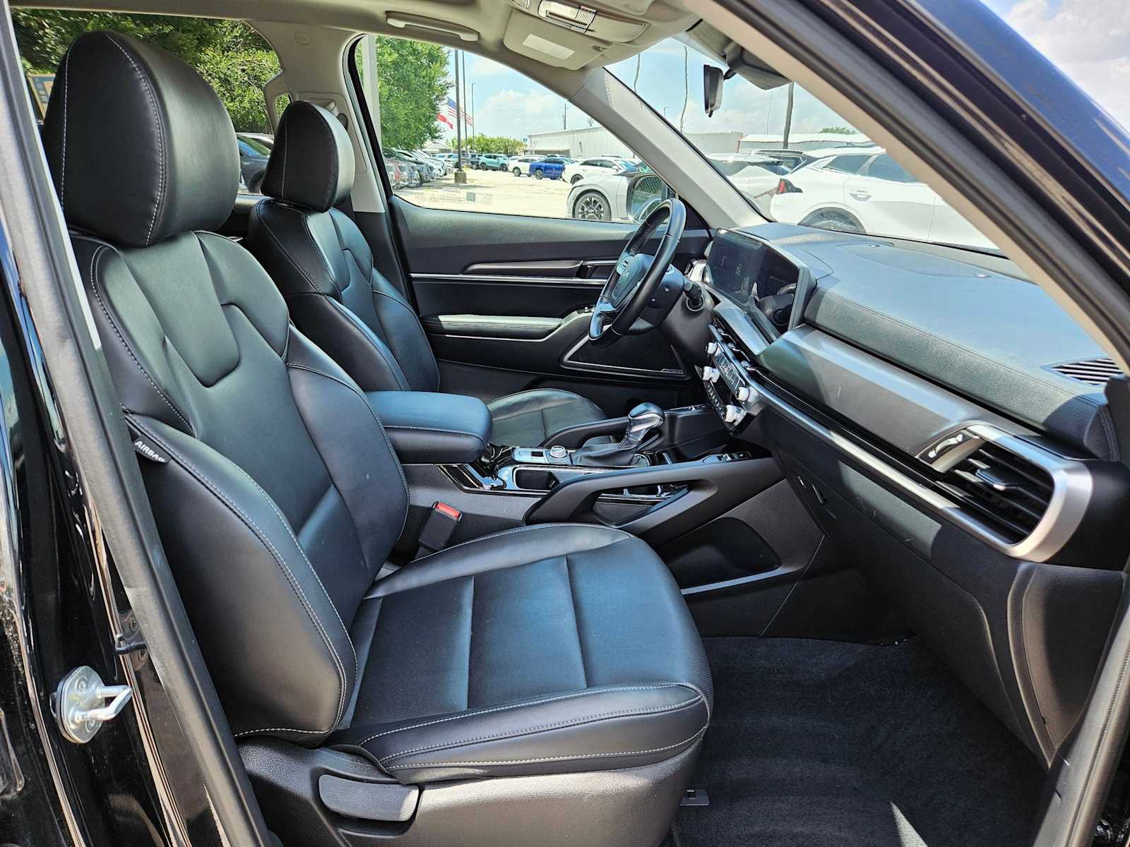 Thumbnail: 2024 Kia Telluride - 20