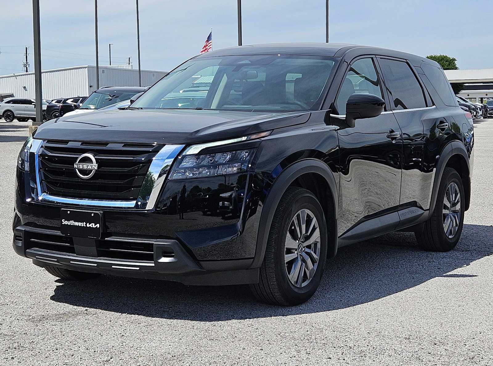 Thumbnail: 2025 Nissan Pathfinder - 10