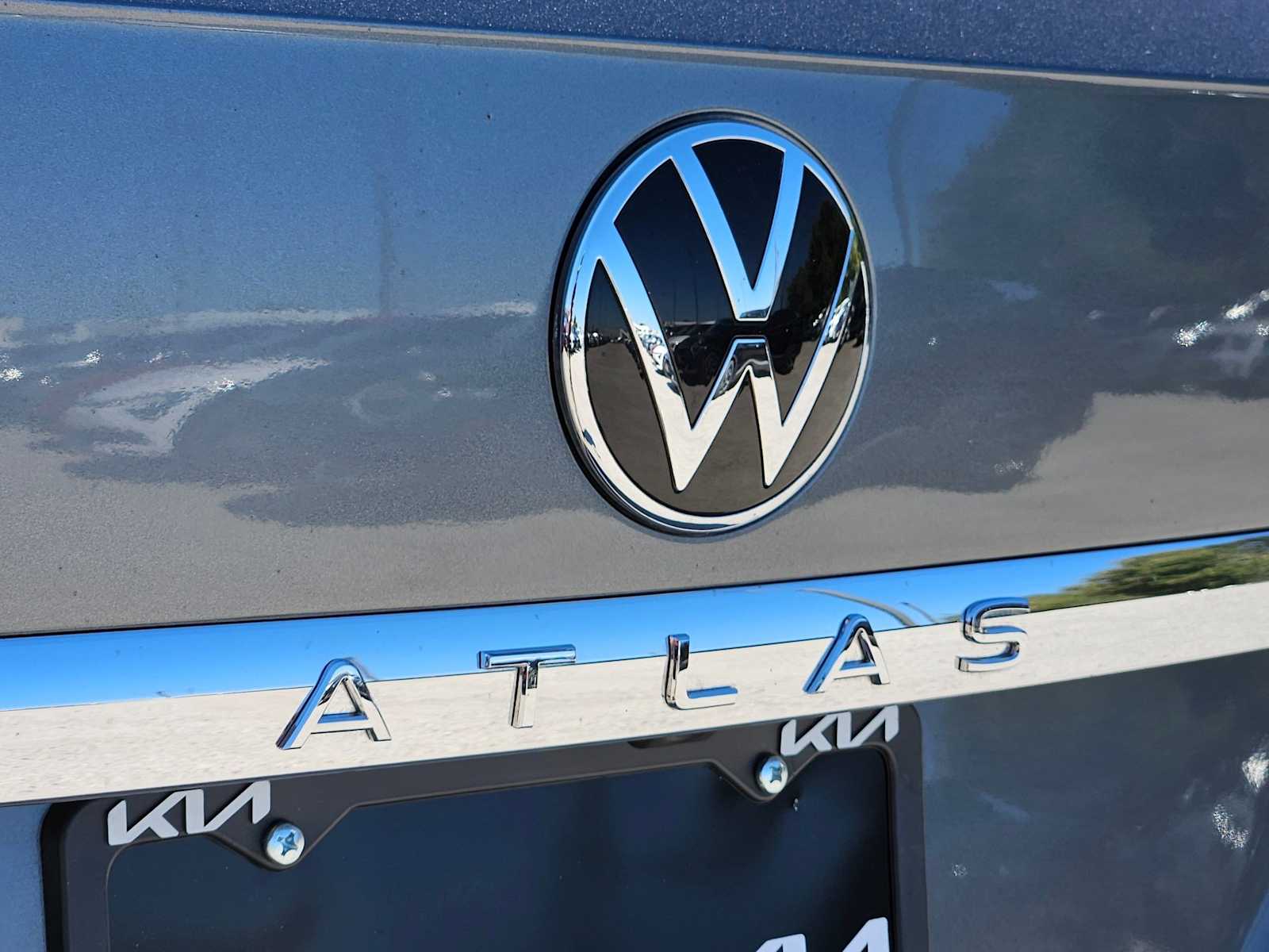 Thumbnail: 2022 Volkswagen Atlas - 13