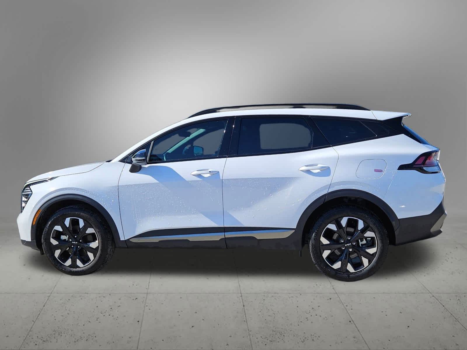 2024 Kia Sportage X-Line photo 2