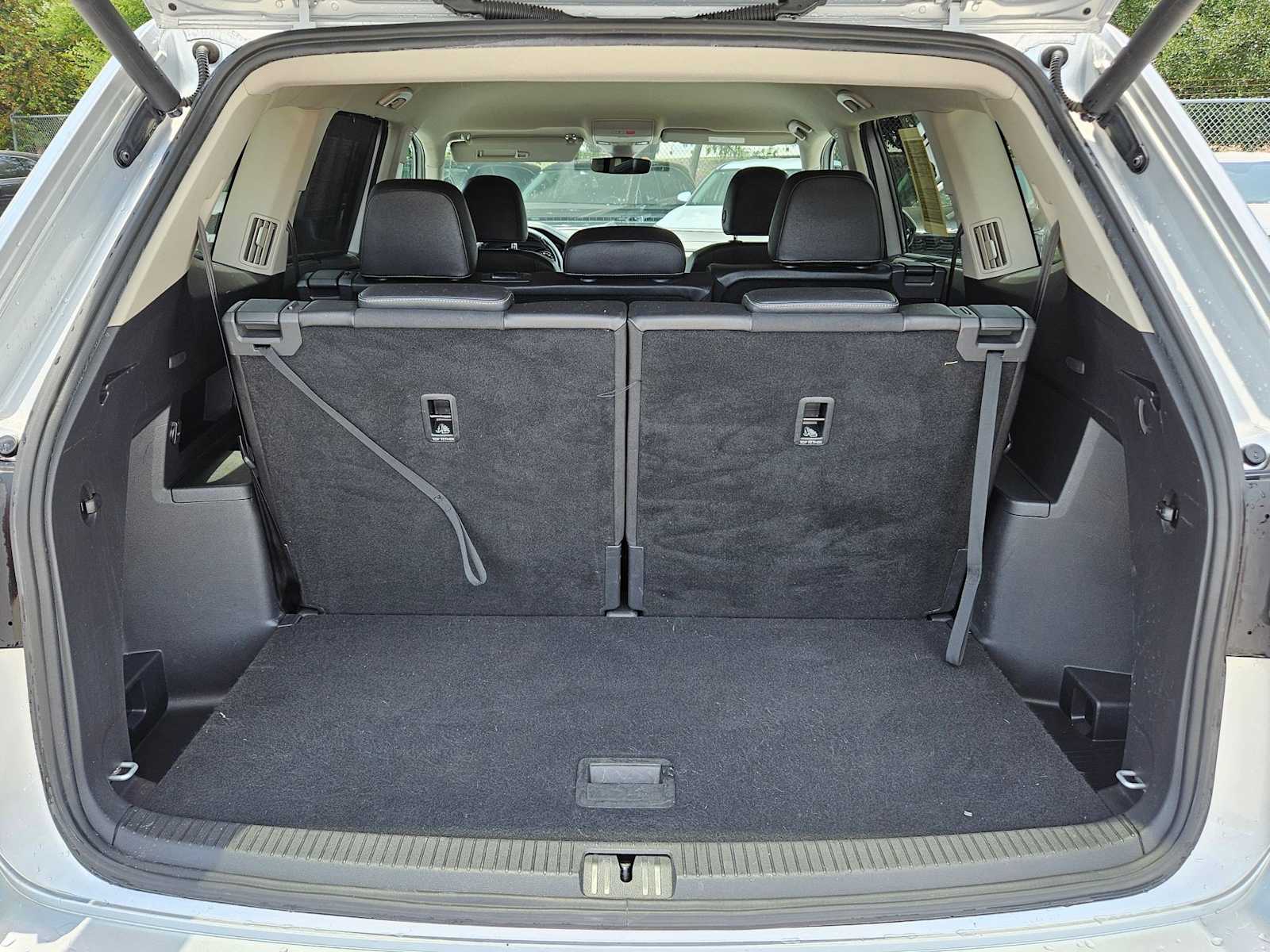 Thumbnail: 2018 Volkswagen Atlas - 28