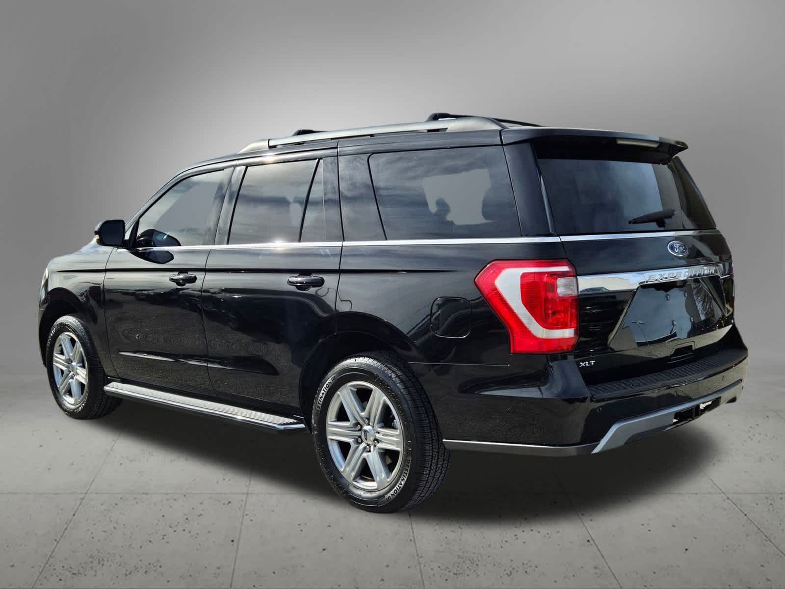 Thumbnail: 2020 Ford Expedition - 4