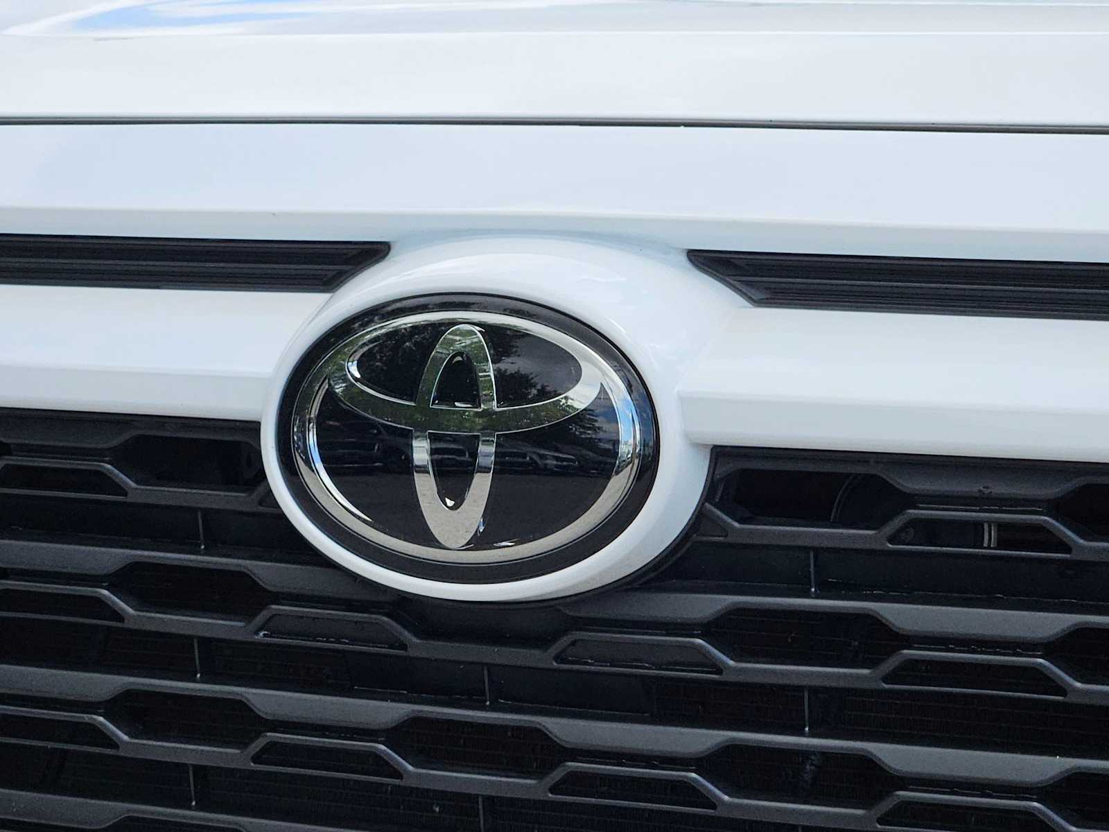 Thumbnail: 2024 Toyota RAV4 - 11
