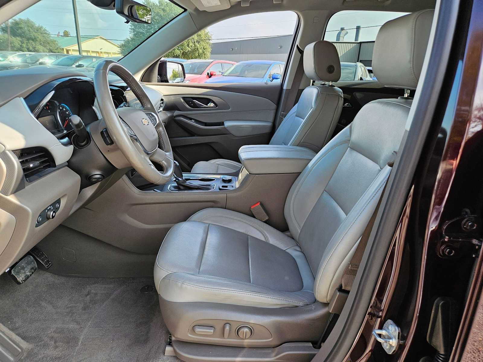 Thumbnail: 2019 Chevrolet Traverse - 16