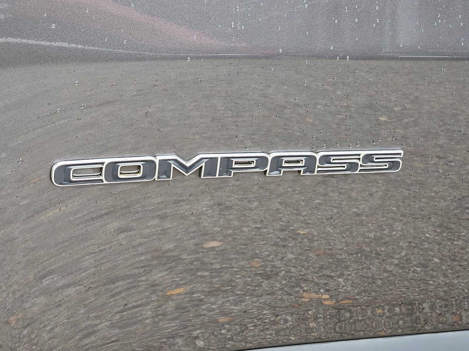 Thumbnail: 2019 Jeep Compass - 11