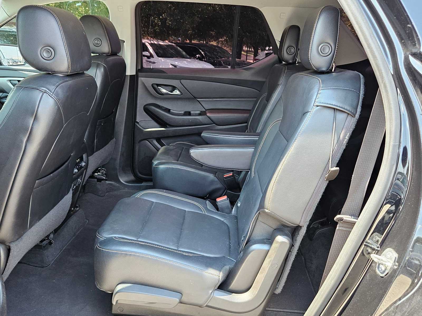 Thumbnail: 2018 Chevrolet Traverse - 17