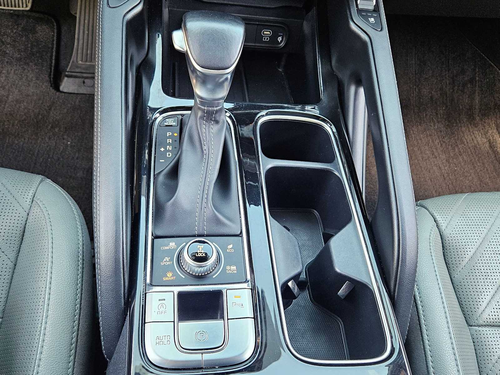 Thumbnail: 2023 Kia Telluride - 22