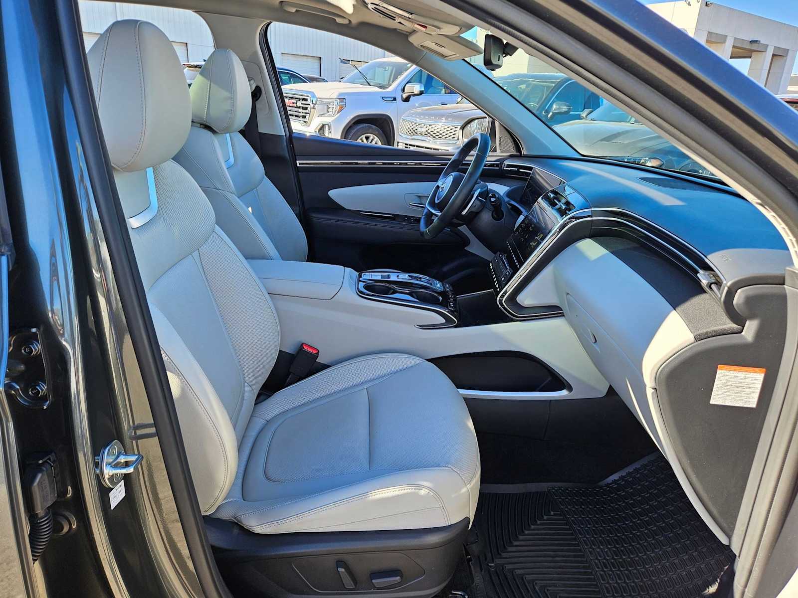 Thumbnail: 2022 Hyundai Tucson - 24