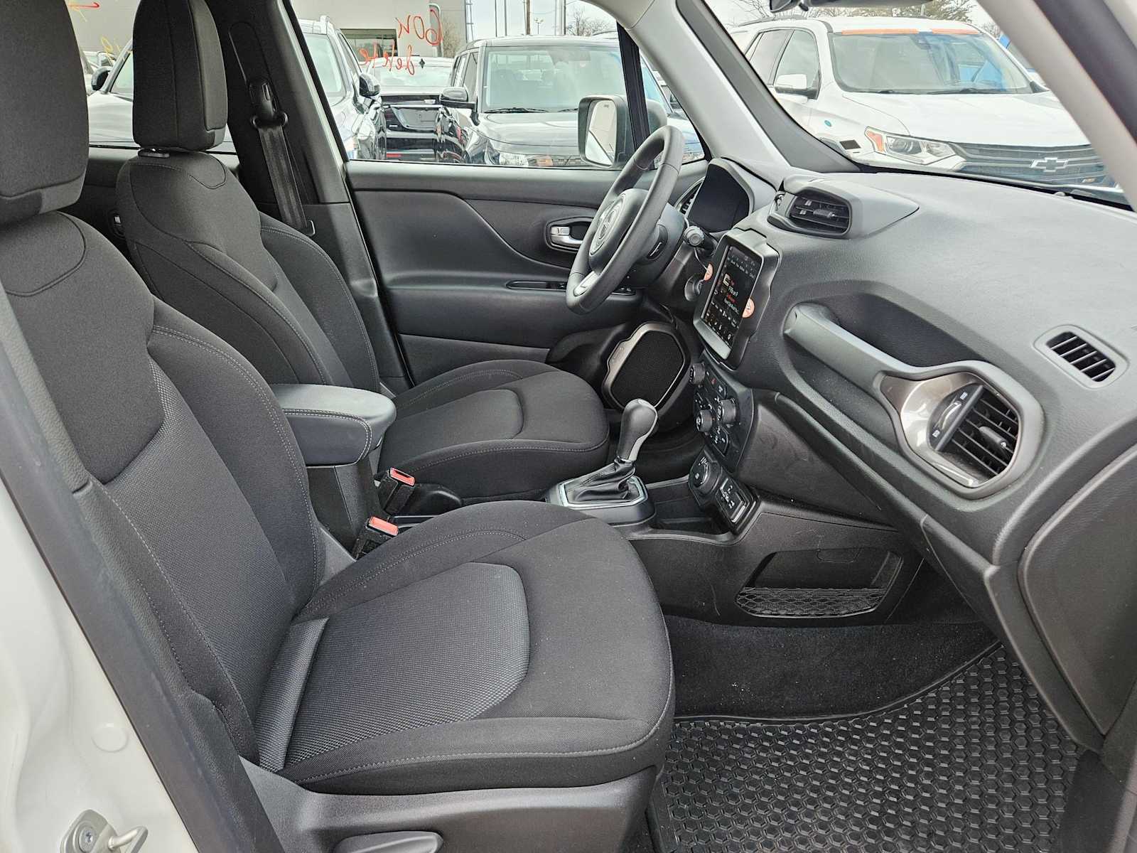 Thumbnail: 2023 Jeep Renegade - 20