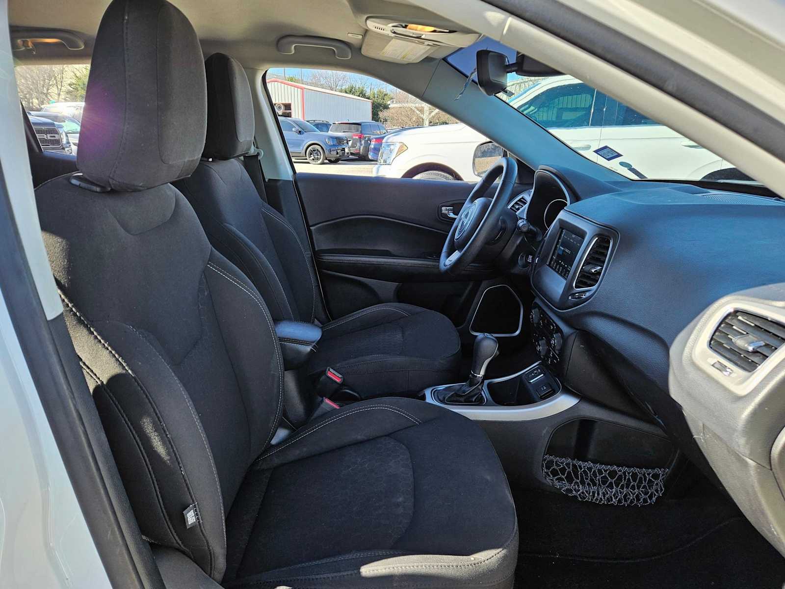 Thumbnail: 2019 Jeep Compass - 18