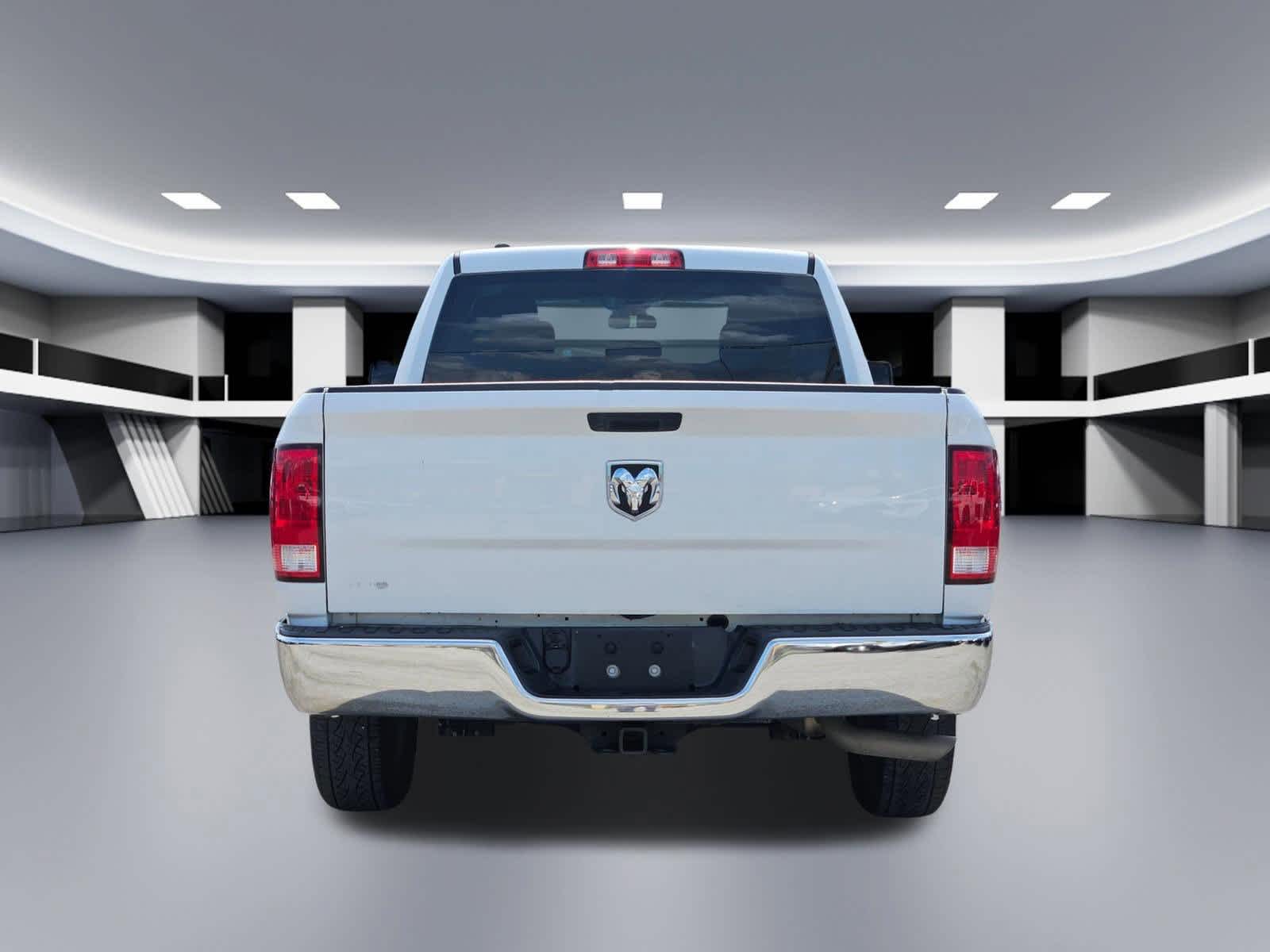Thumbnail: 2019 RAM 1500 Classic - 5