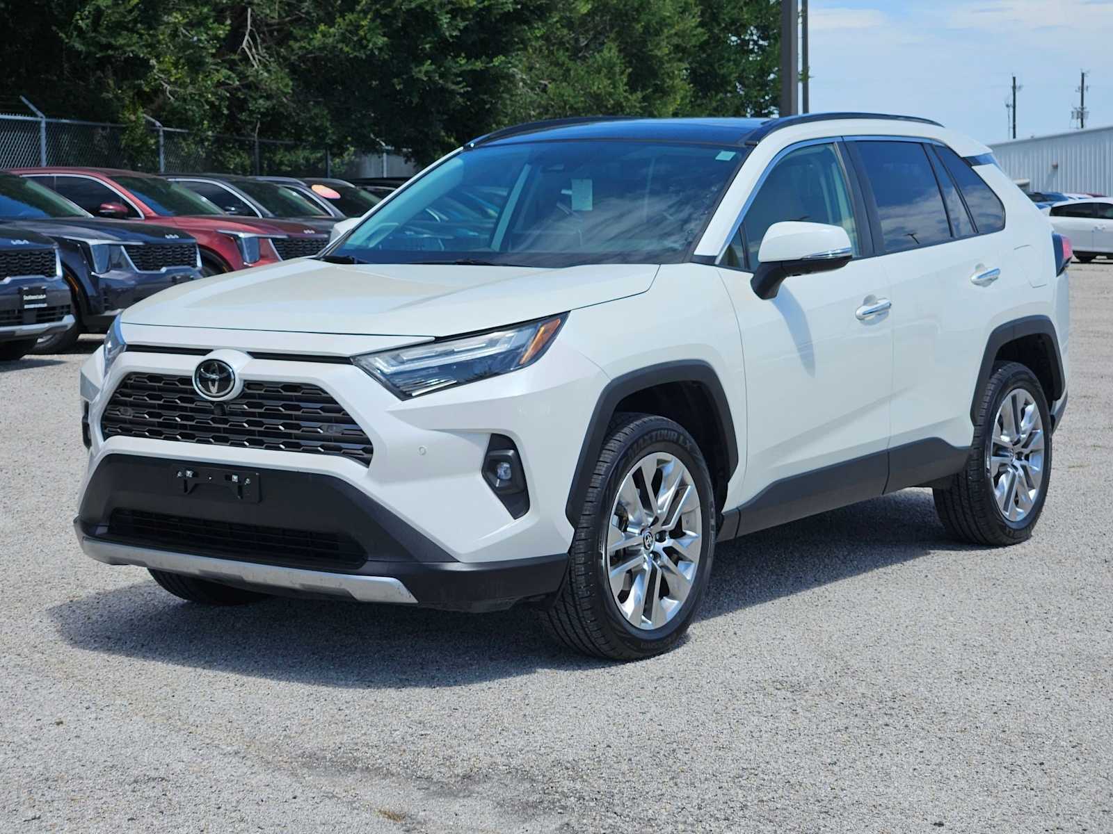 Thumbnail: 2022 Toyota RAV4 - 10