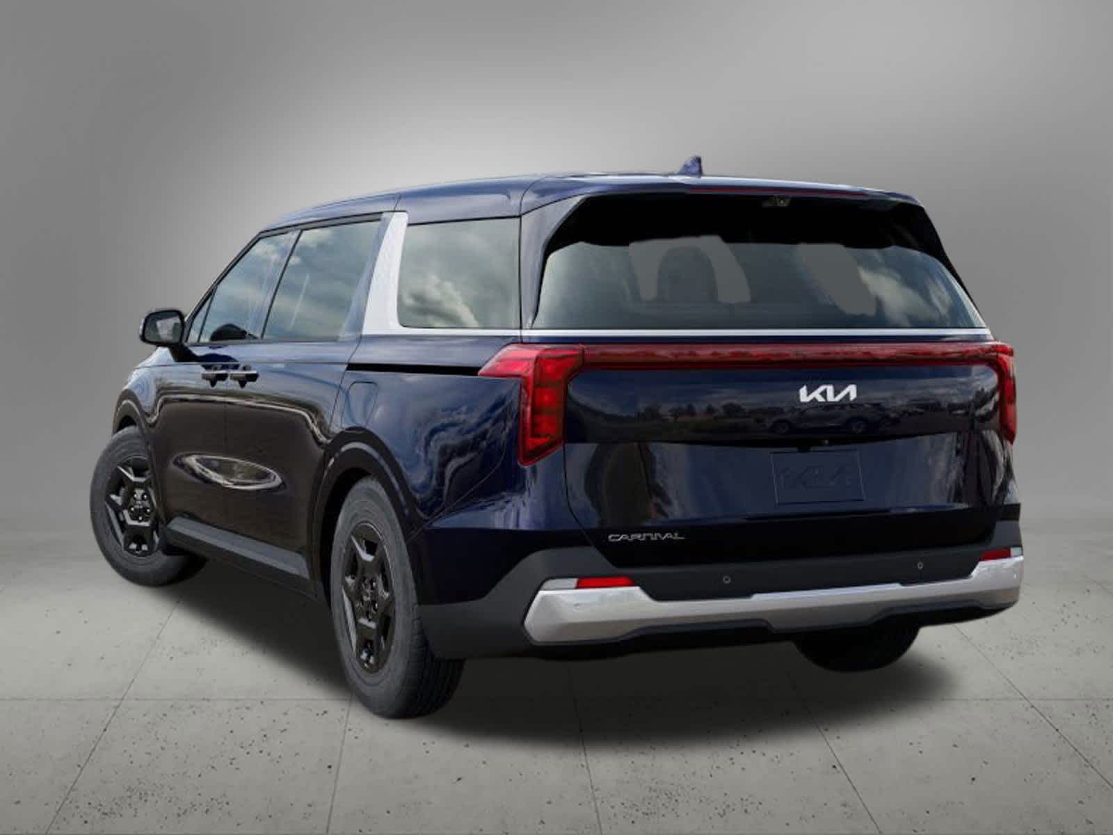 2026 Kia Carnival LXS photo 4