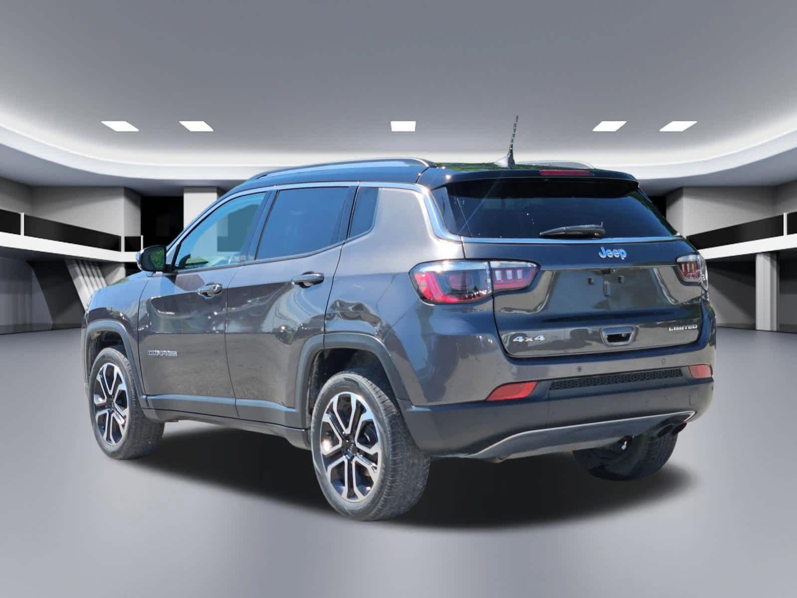 Thumbnail: 2022 Jeep Compass - 3