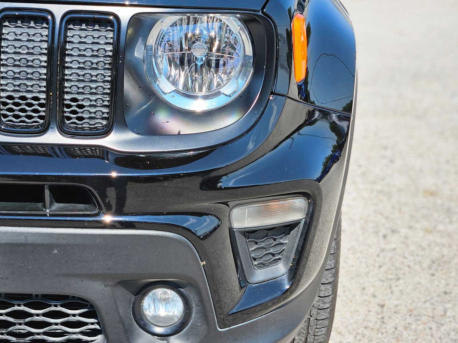 Thumbnail: 2023 Jeep Renegade - 11