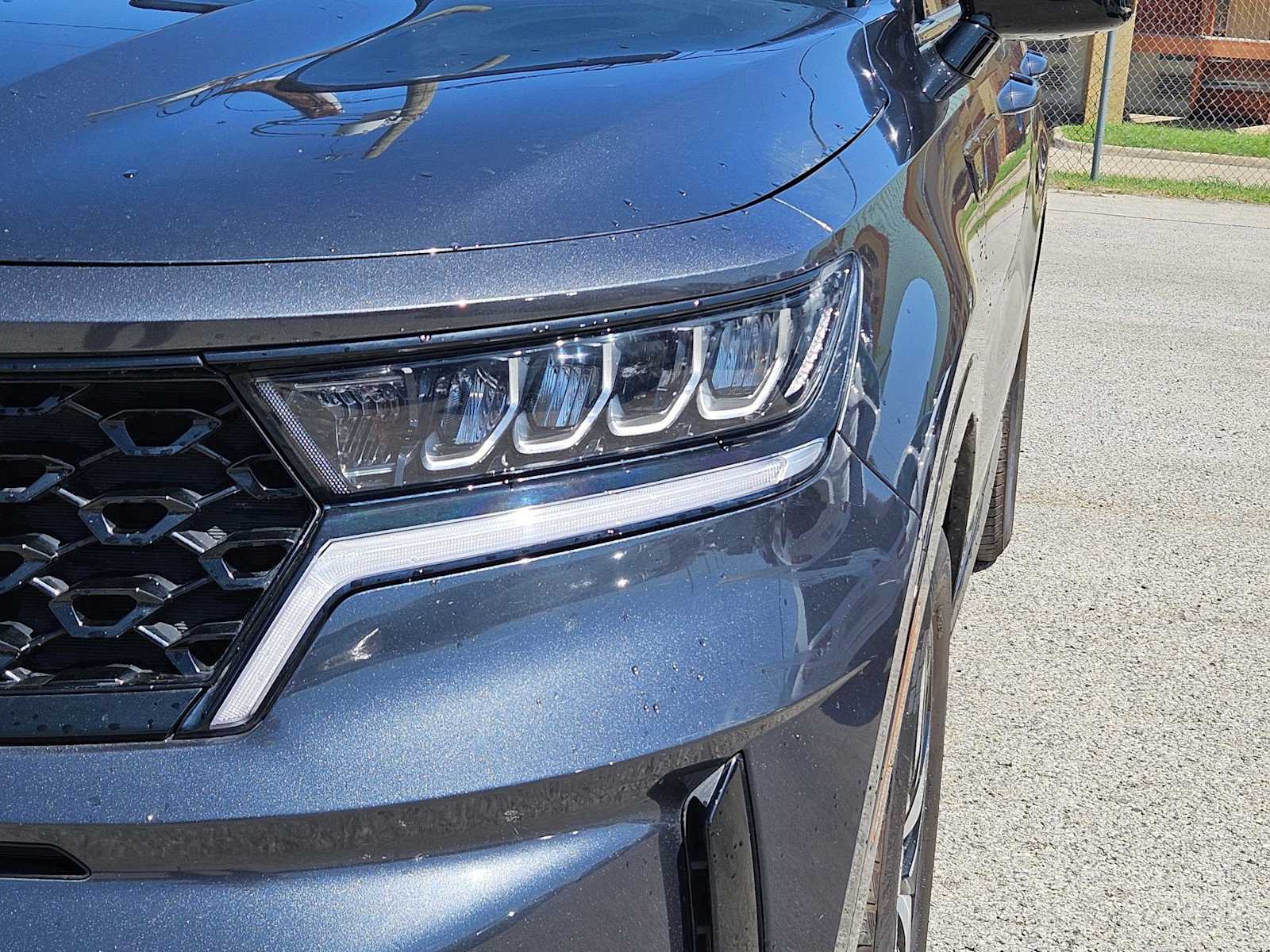 Thumbnail: 2023 Kia Sorento - 11