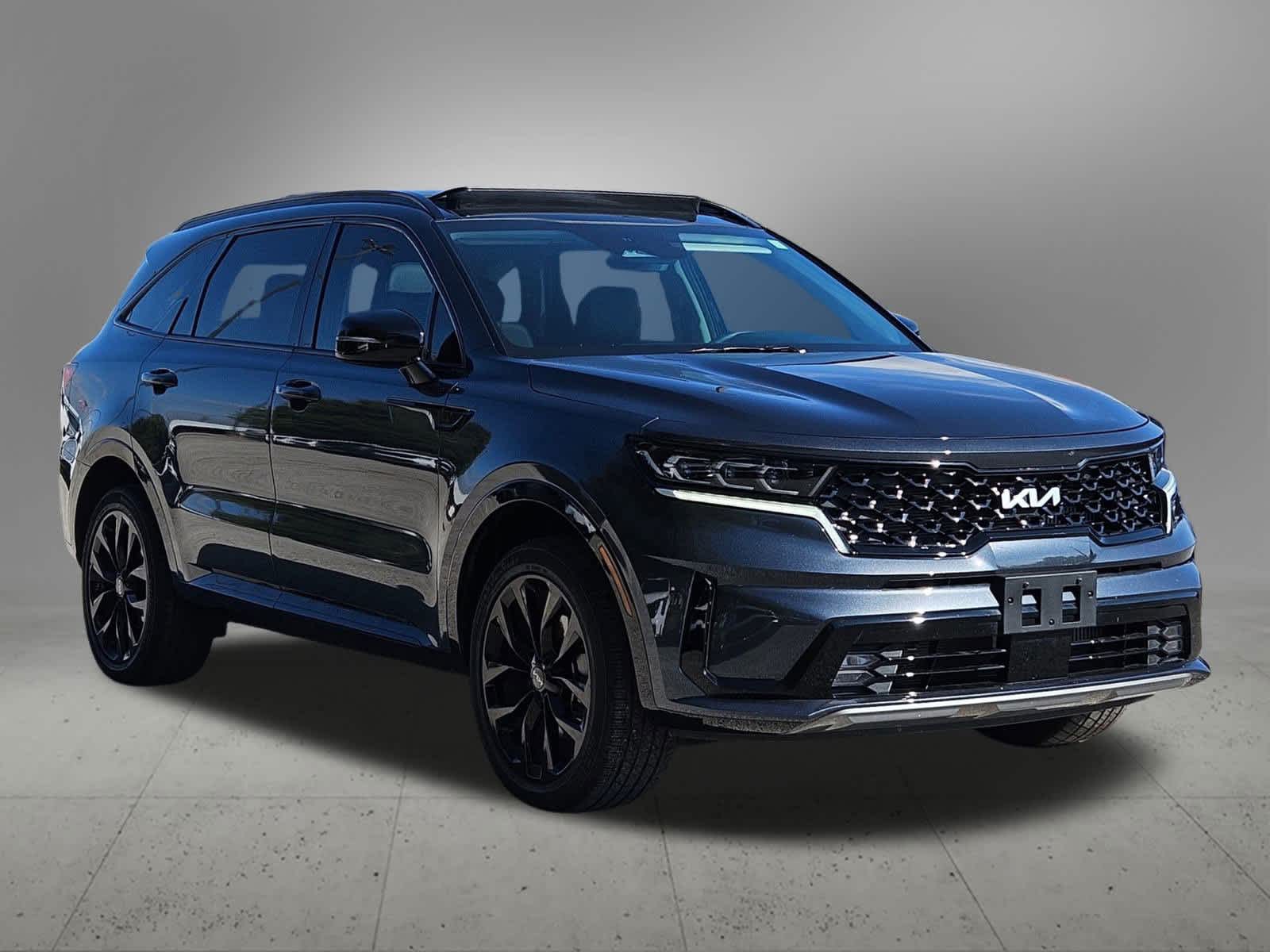 Thumbnail: 2023 Kia Sorento - 7