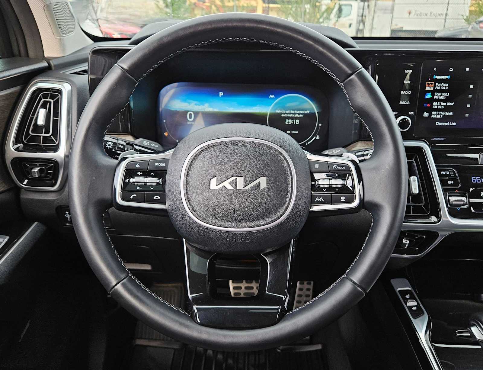 Thumbnail: 2023 Kia Sorento - 20