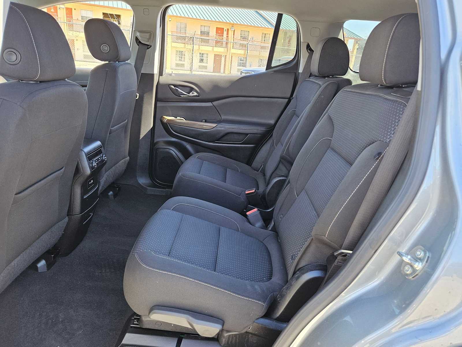 Thumbnail: 2023 GMC Acadia - 15