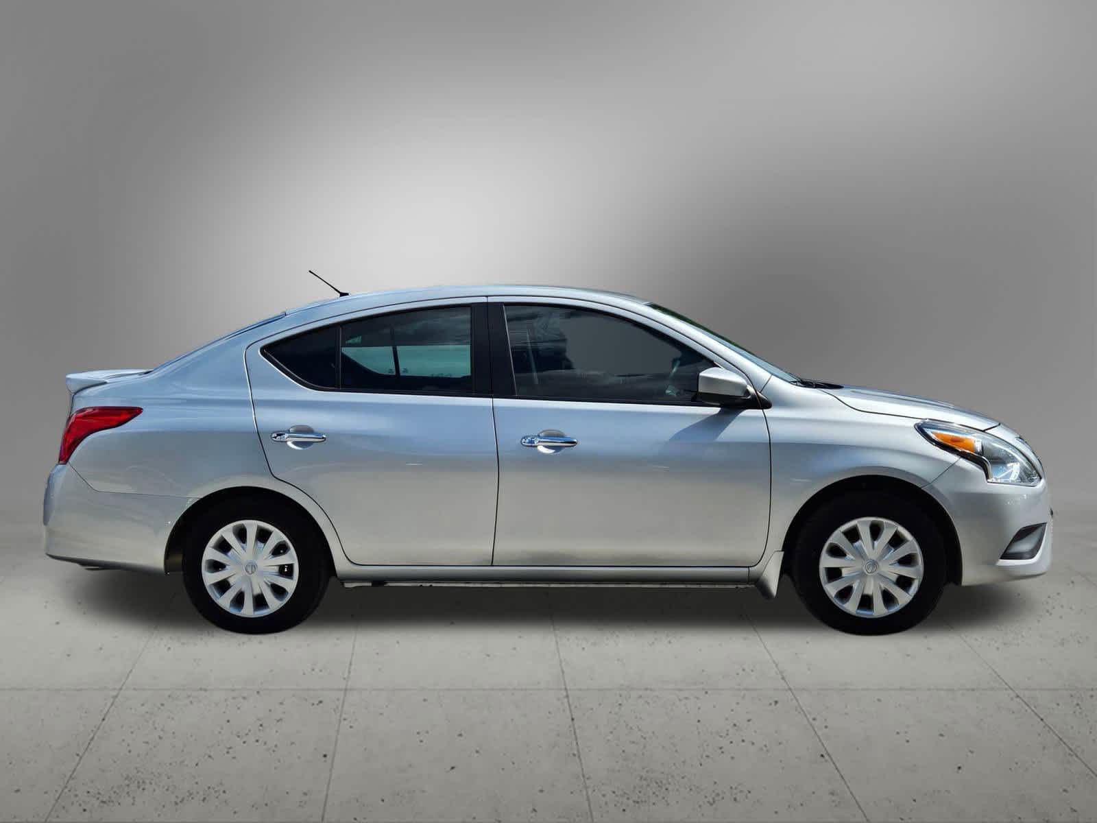 Thumbnail: 2019 Nissan Versa - 6
