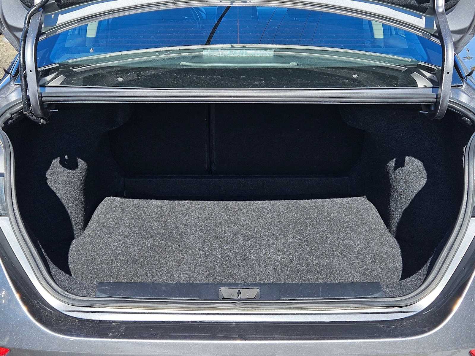 Thumbnail: 2022 Nissan Sentra - 33