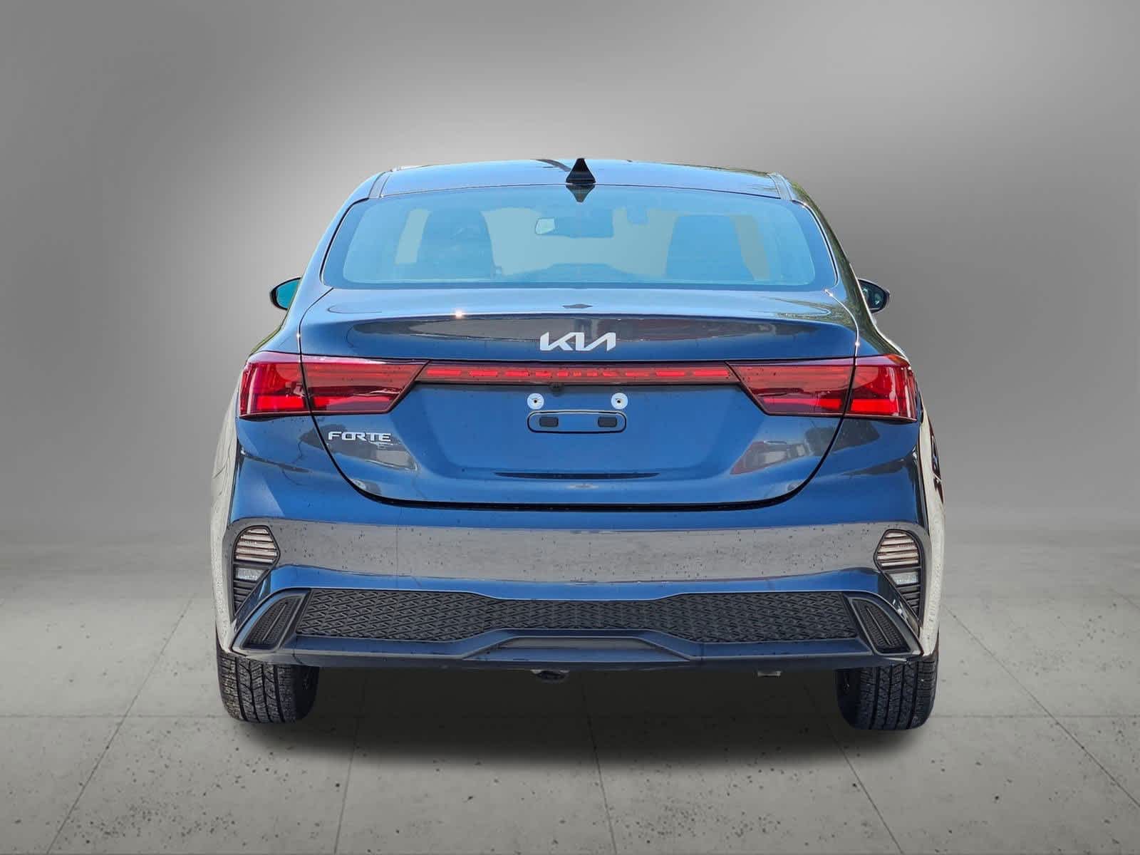 Thumbnail: 2023 Kia Forte - 4