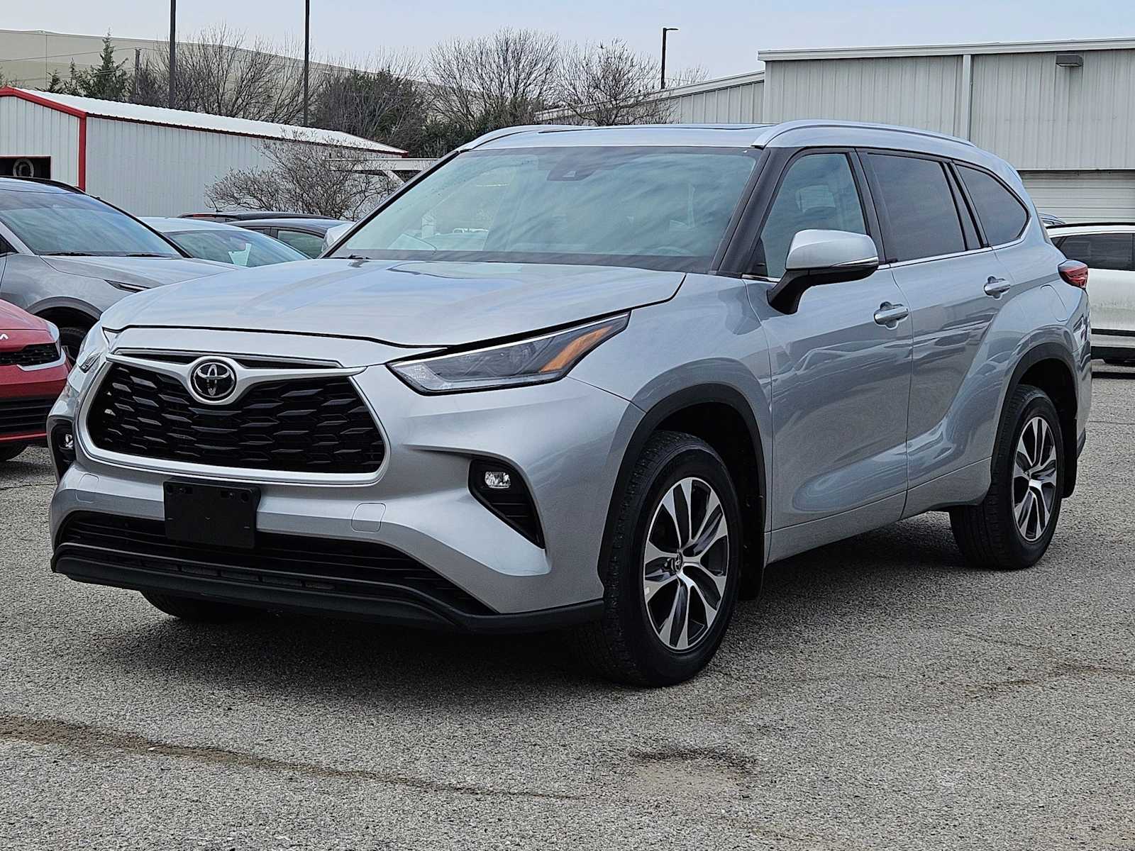 Thumbnail: 2021 Toyota Highlander - 10