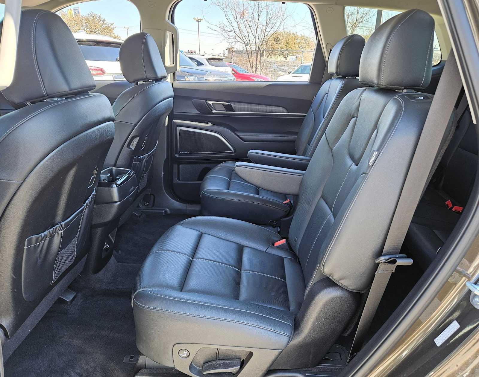 Thumbnail: 2024 Kia Telluride - 19