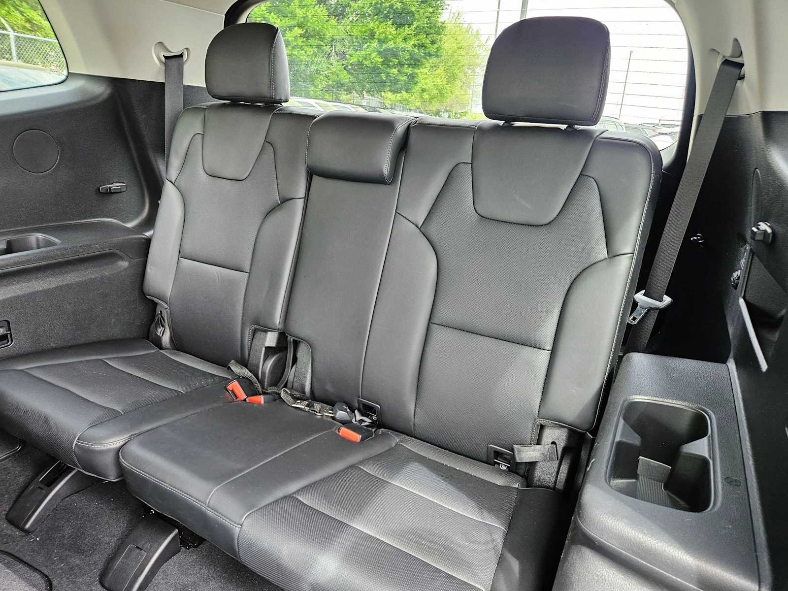 Thumbnail: 2022 Kia Telluride - 16