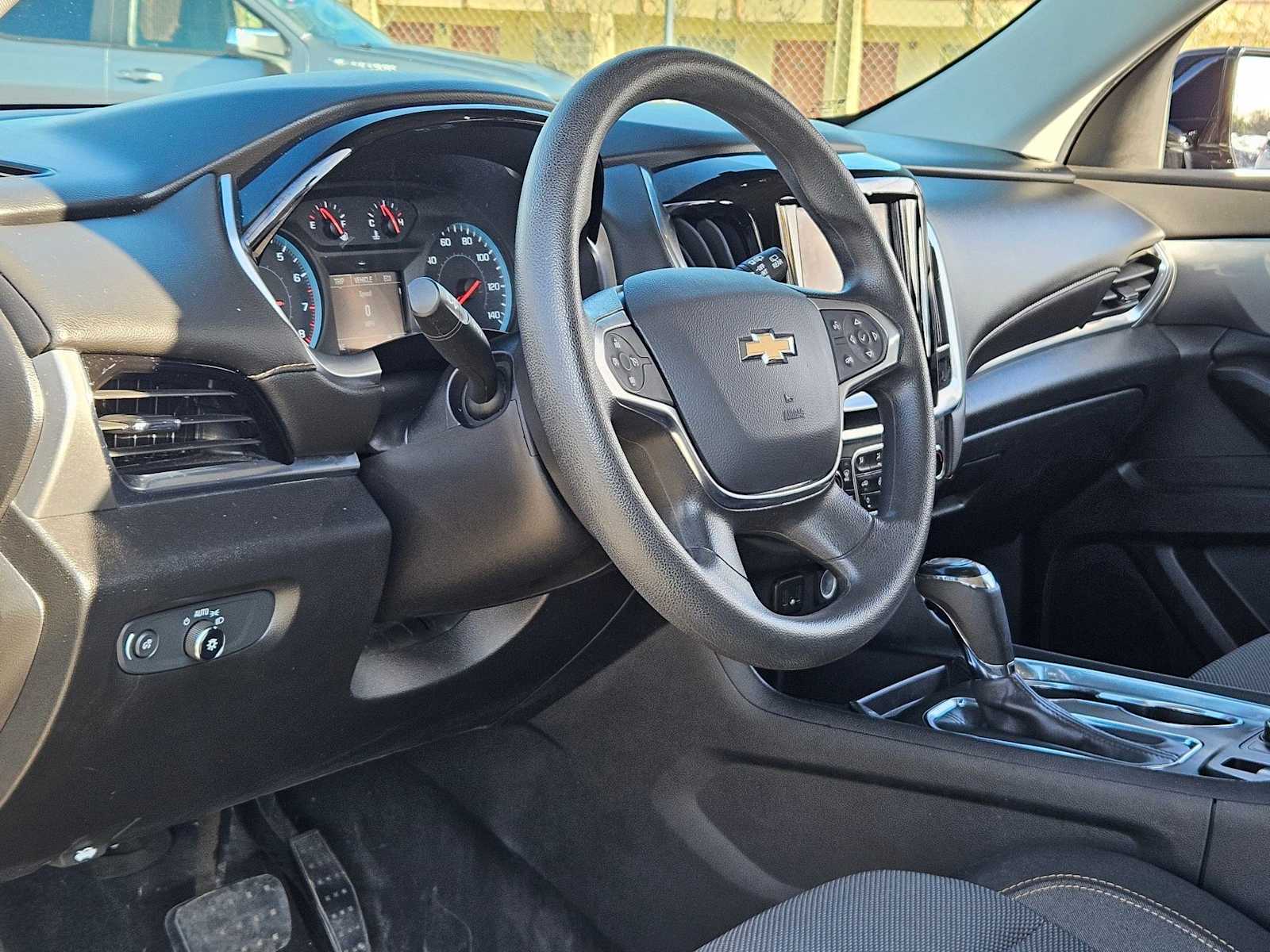 Thumbnail: 2020 Chevrolet Traverse - 2