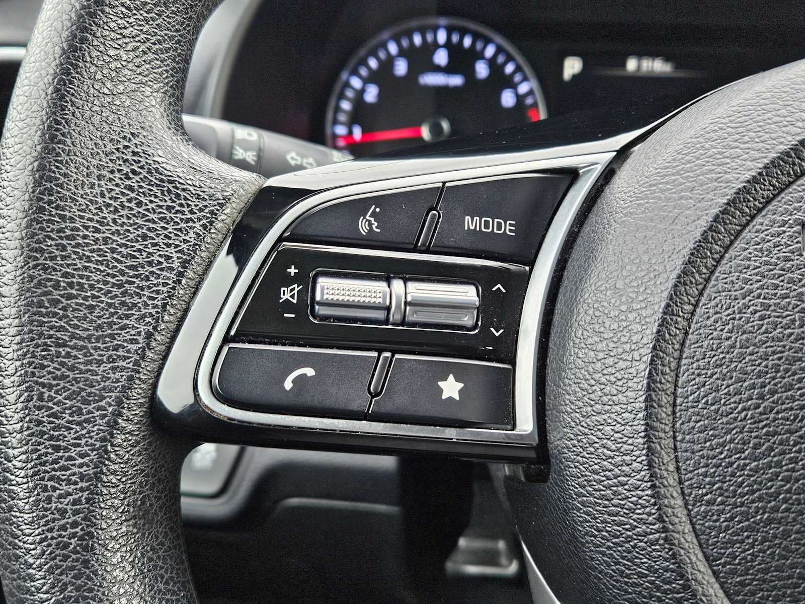 Thumbnail: 2024 Kia Forte - 23