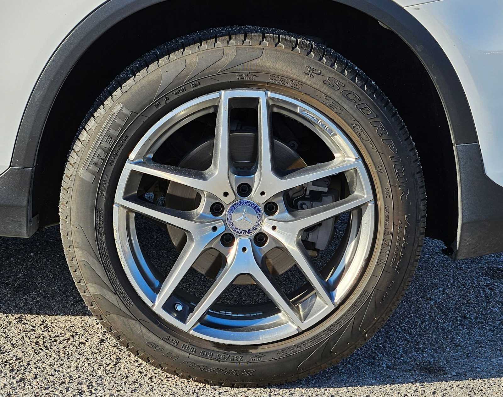 Thumbnail: 2016 Mercedes-Benz GLC - 11