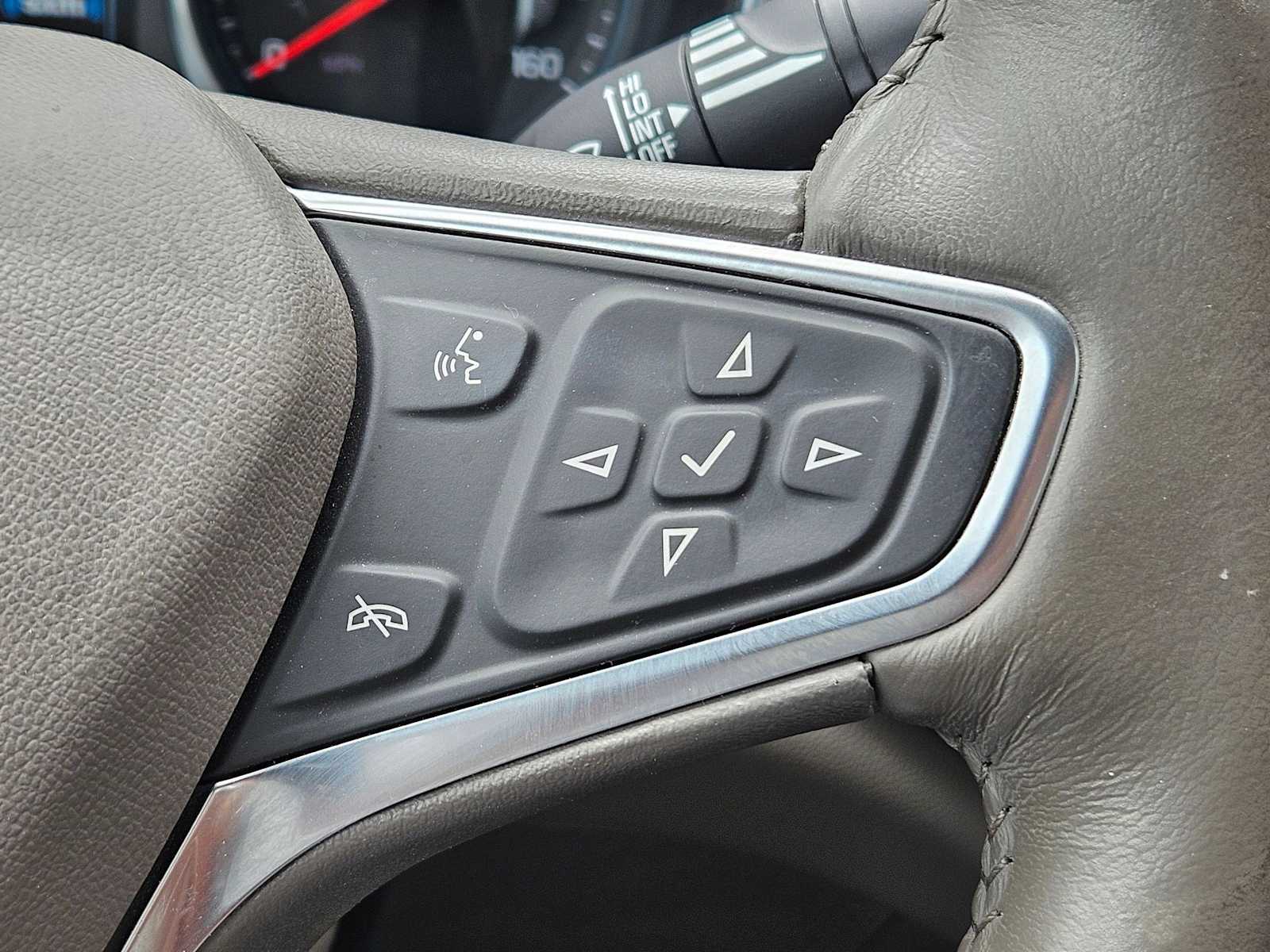Thumbnail: 2018 Chevrolet Malibu - 15